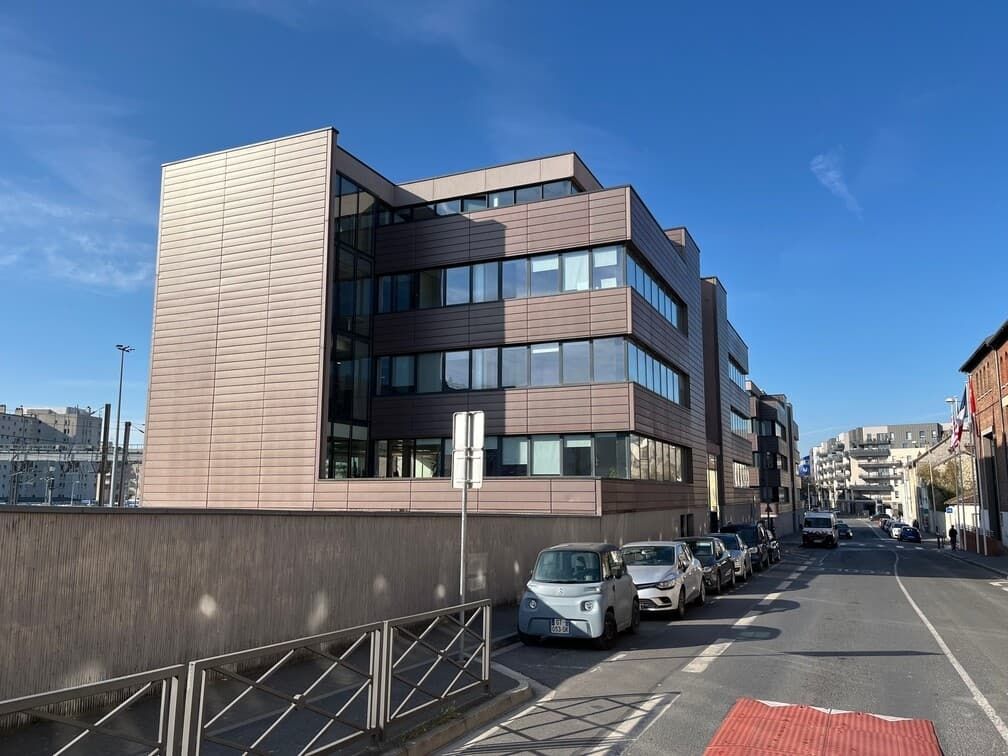Location bureaux 234 m² non divisibles