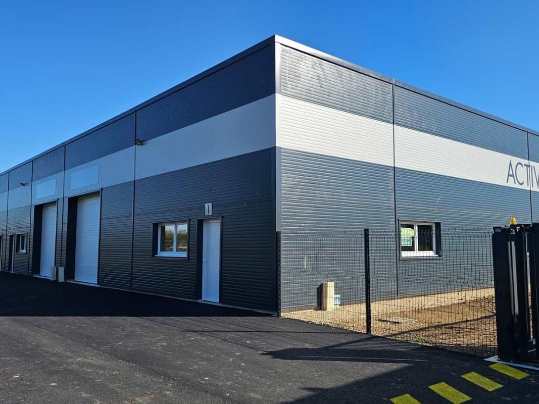 Location entrepôts 144 m² divisibles à partir de 99 m²