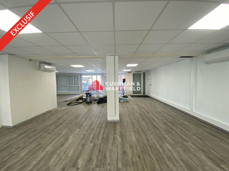 Local commercial à vendre - 150 m²