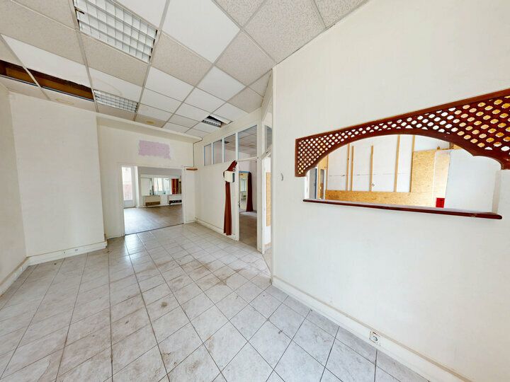 82.9 m² pour ce local commercial en vente à Nice