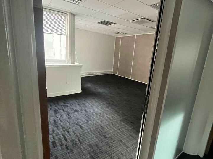 A LOUER Bureaux Jaude 296 m² Div R+2