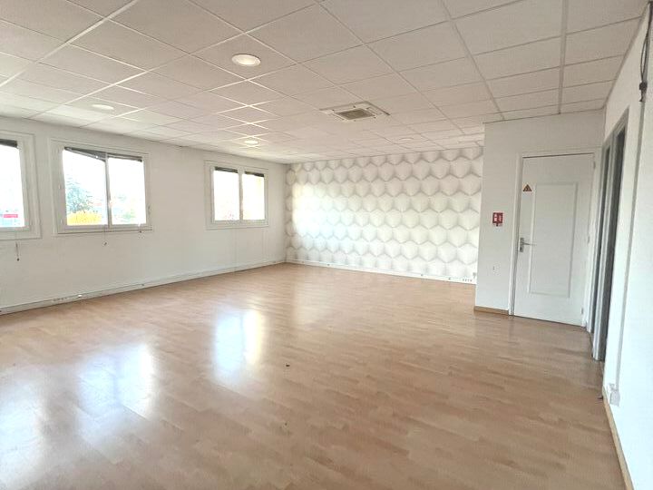 Location bureaux 110 m² non divisibles