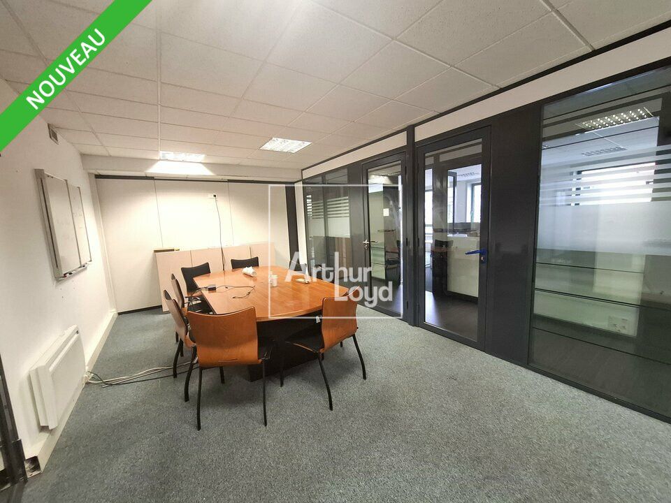 Location bureaux 705 m² non divisibles