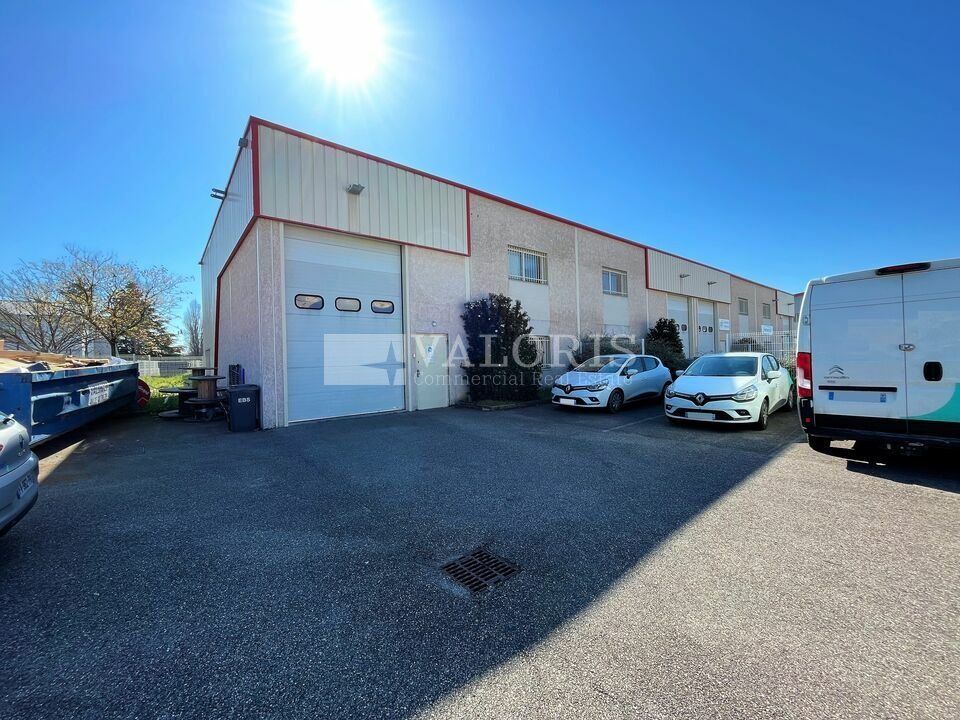 Location local d''activites 354 m² non divisibles