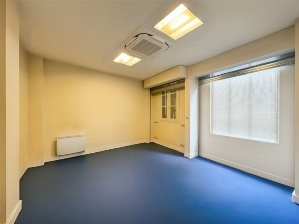 Location bureaux 74 m² non divisibles