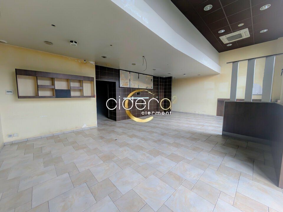 Location local commercial 148 m² non divisibles