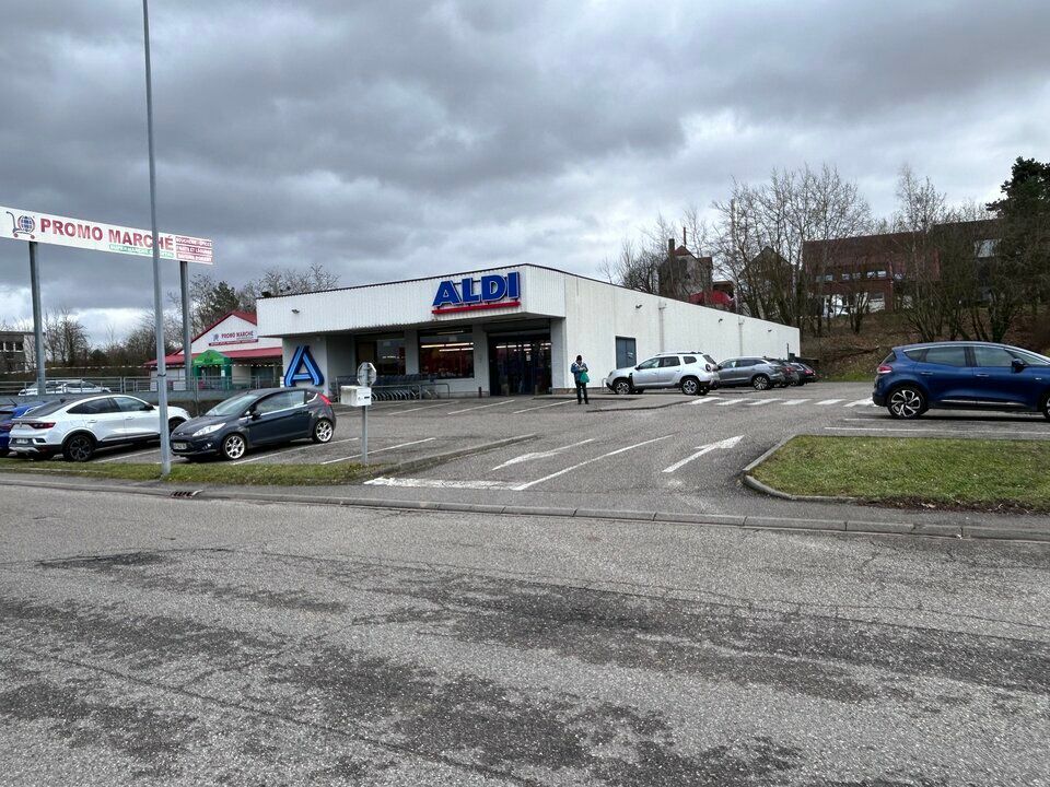 Vente local commercial 800 m² non divisibles