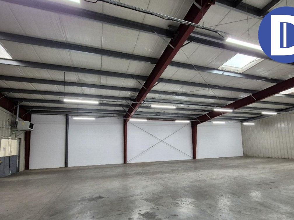 Vente activites 1000.00 m² non divisibles