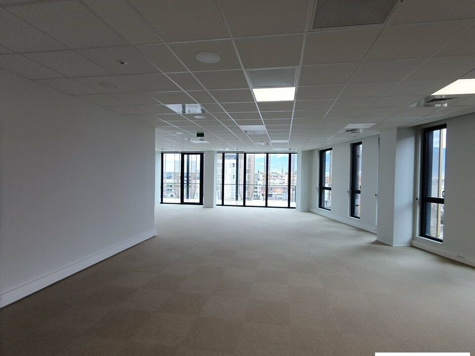Location bureaux 3879 m² divisibles à partir de 239 m²