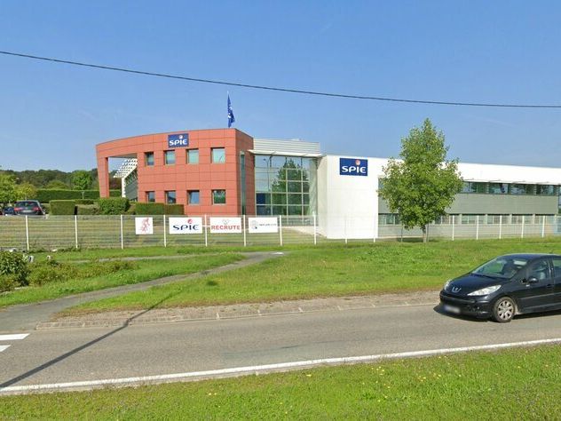 Vente local 3299 m² non divisibles