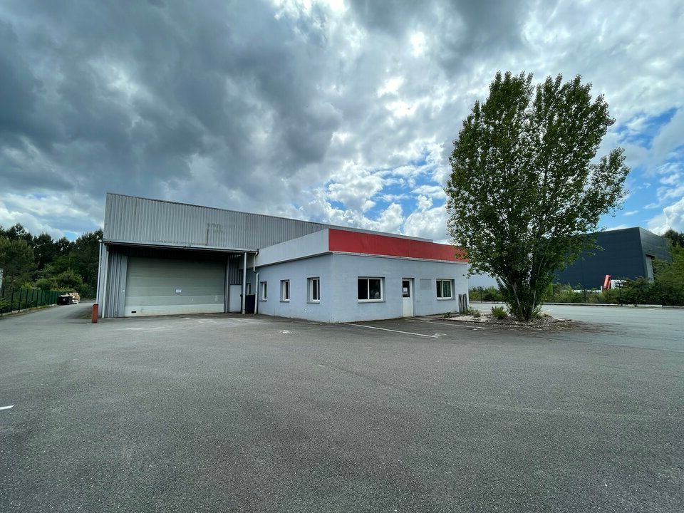 À LOUER – Local d'activités de 1 000 m² – ZA Les Pins Verts, Saucats (33650)