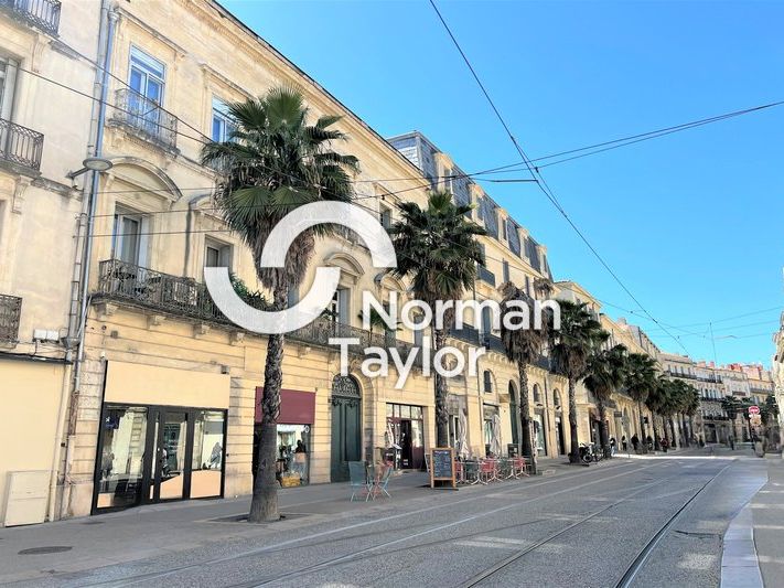 Location local commercial 443 m² non divisibles