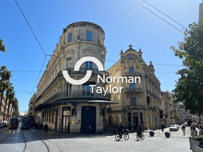 Location local commercial 251 m² non divisibles