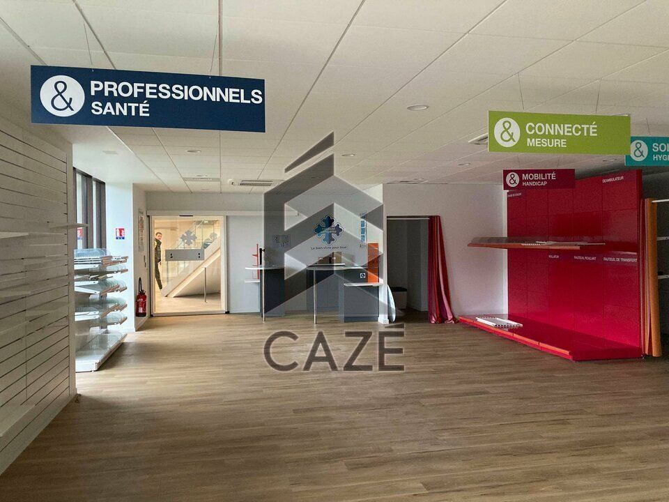 Location local commercial 137 m² non divisibles