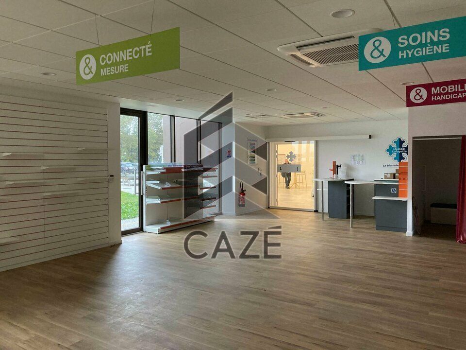 MEES (40) - LOCAL COMMERCIAL A LOUER OU A VENDRE