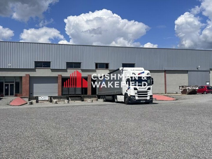 Location entrepot 2760 m² divisibles à partir de 1230 m²