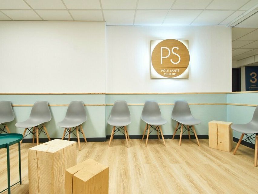 À VENDRE – BUREAUX EN EXCELLENT ÉTAT À USAGE MÉDICAL – LYON 5ᵉ