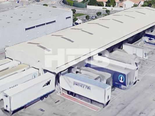 Location entrepôts 400 m² non divisibles