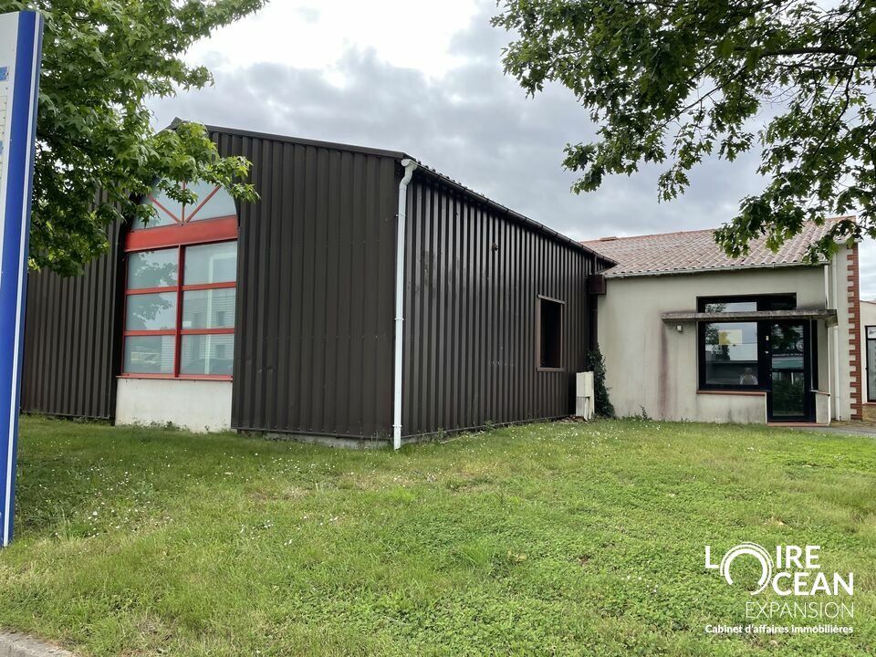 Vente local commercial 210 m² non divisibles