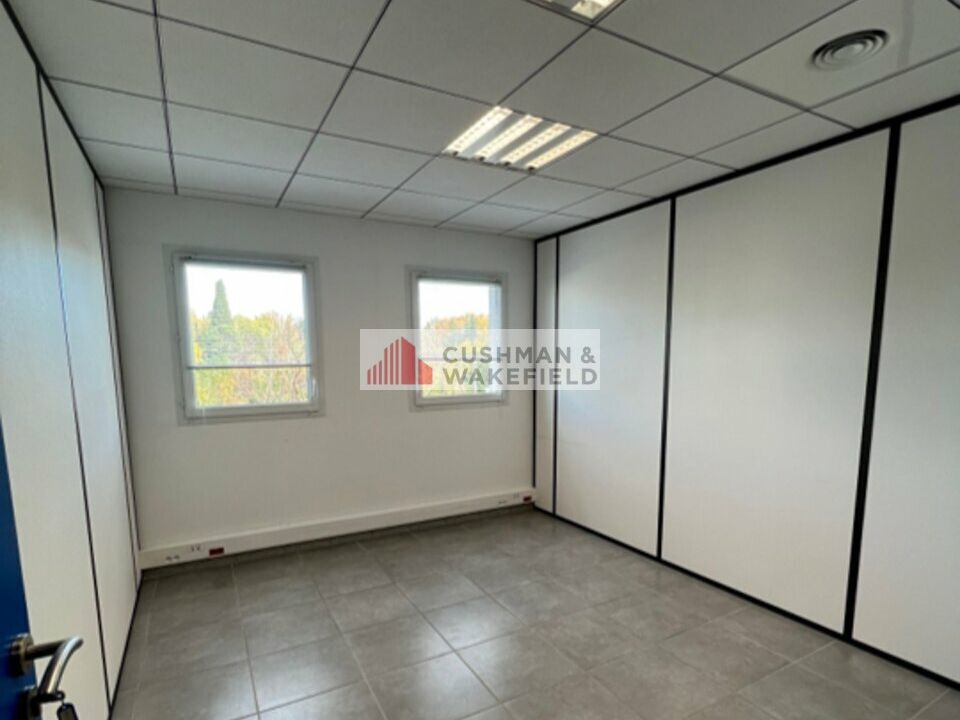 NIMES - BUREAUX A LOUER
