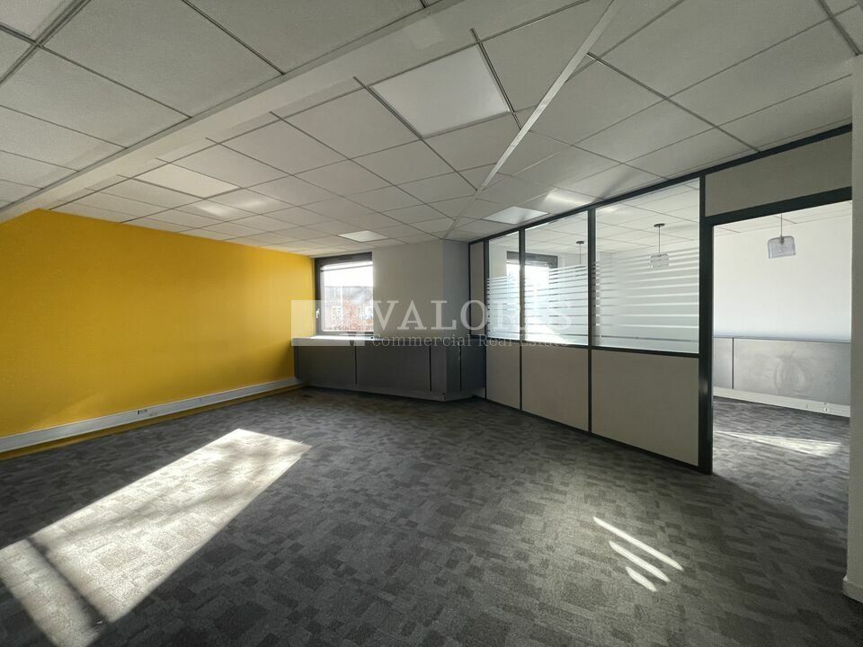 Valoris Real Estate vous propose ces bureaux à la location en bail dérogatoire, situés au sein de l'immeuble "Le Président", à deux pas de la Gare Part-Dieu.