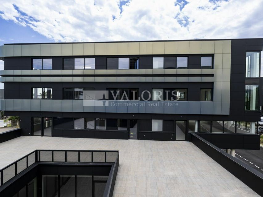 Bureau à vendre - 2606 m²