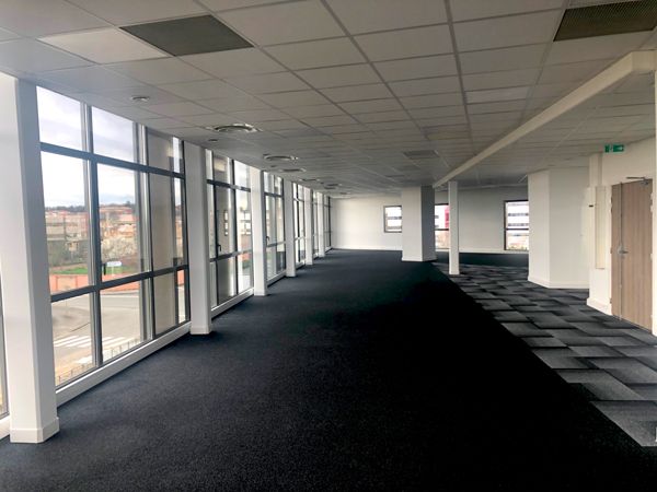 Location bureaux 295.00 m² à COLOMIERS