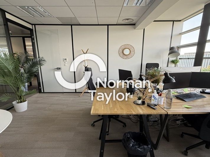 Location bureaux 206 m² non divisibles