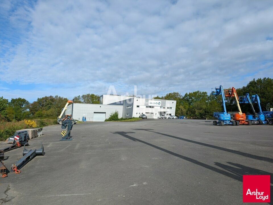 Vente local d''activites 1750 m² non divisibles