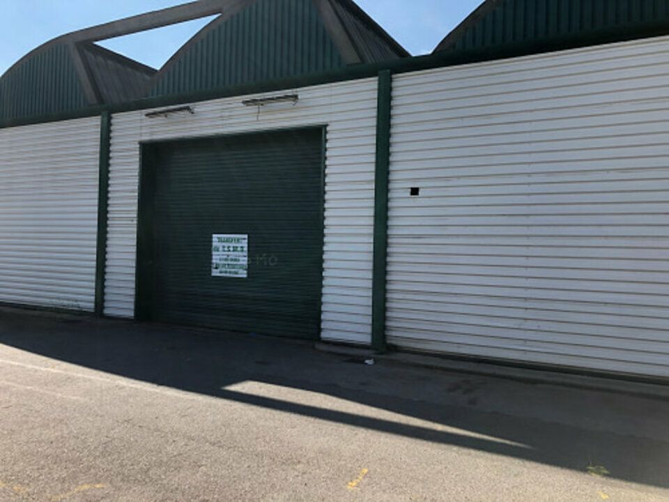 Location local d''activites 510 m² non divisibles