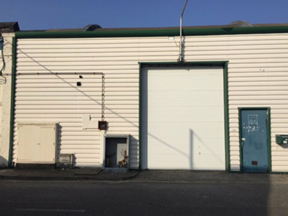Local d'activité 330 m² à louer - Calais (62)