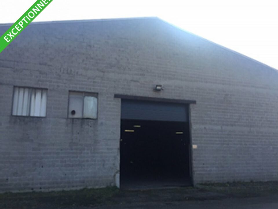 Location d'un ensemble d'entrepôts de 3400 m² - Calais (62)