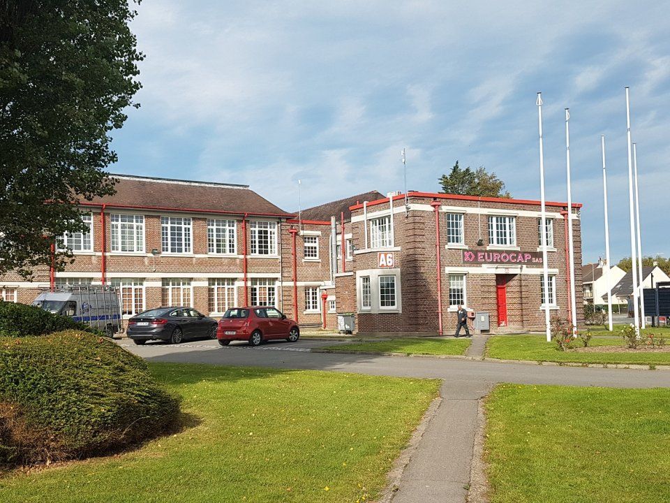 Location bureaux 64 m² divisibles à partir de 10 m²