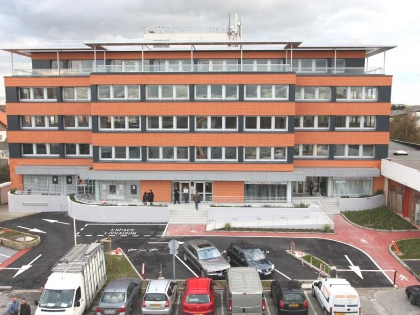 Location bureaux 92 m² non divisibles