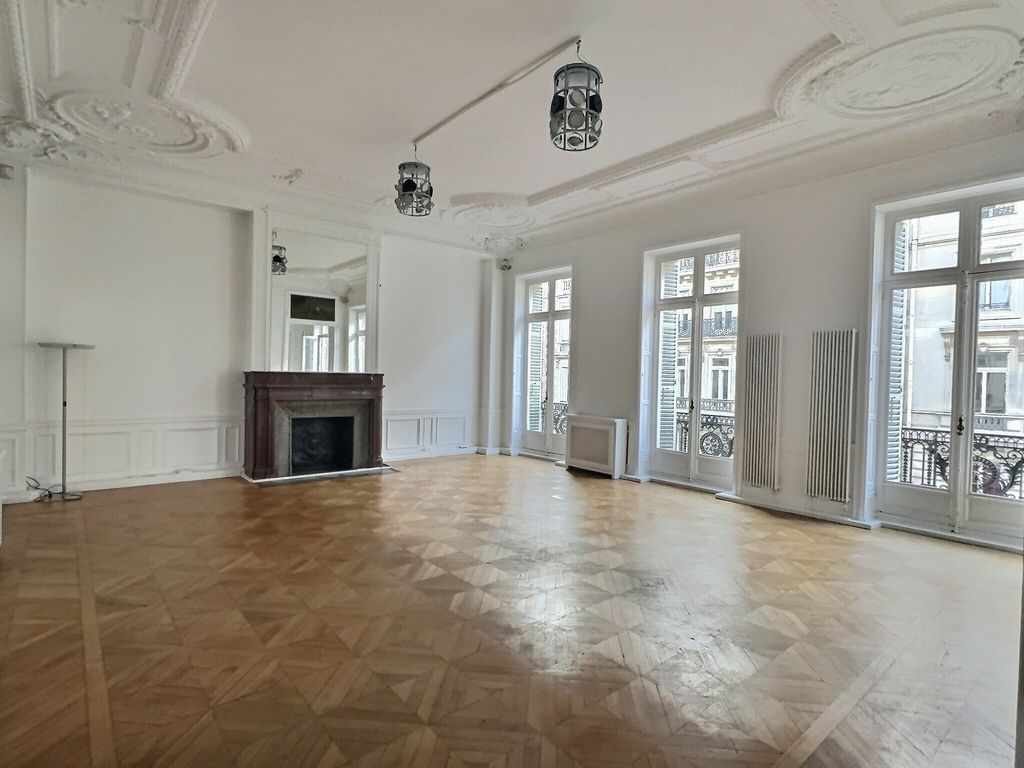 Location bureaux 792 m² divisibles à partir de 110 m²