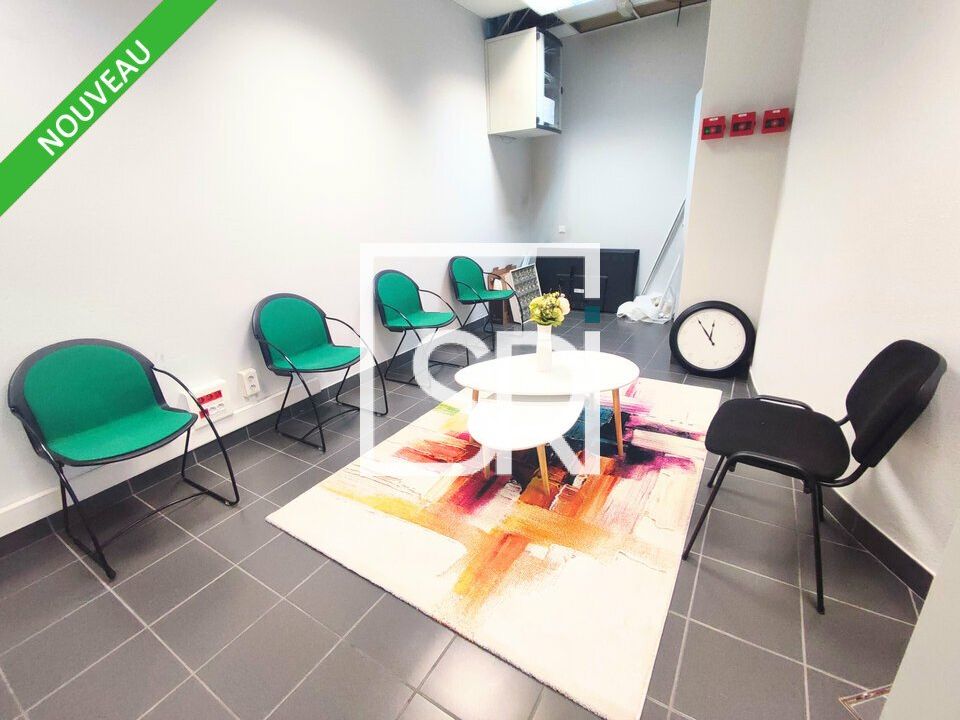 Location bureaux 244 m² non divisibles