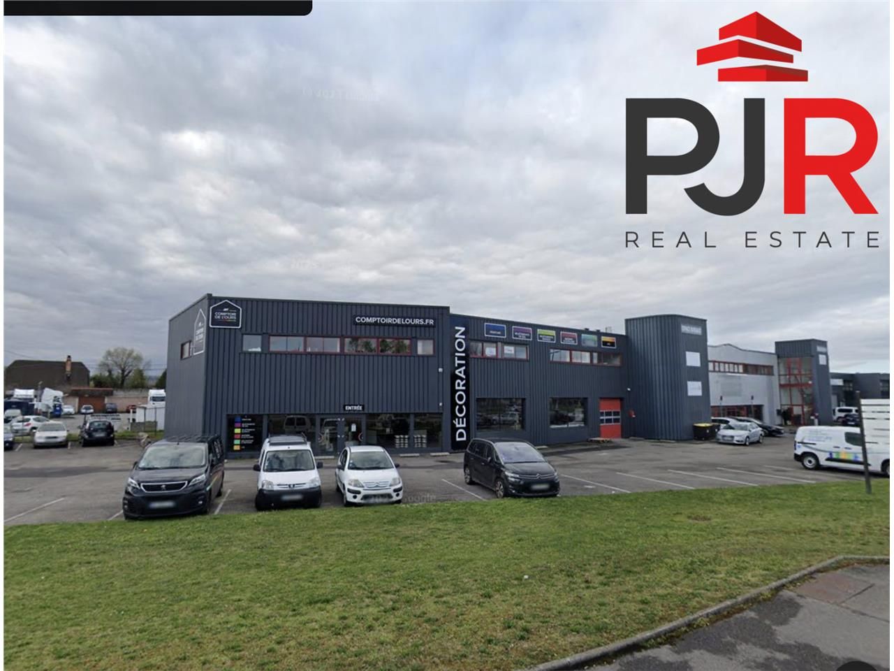 Vente local commercial 2094 m² à Sausheim