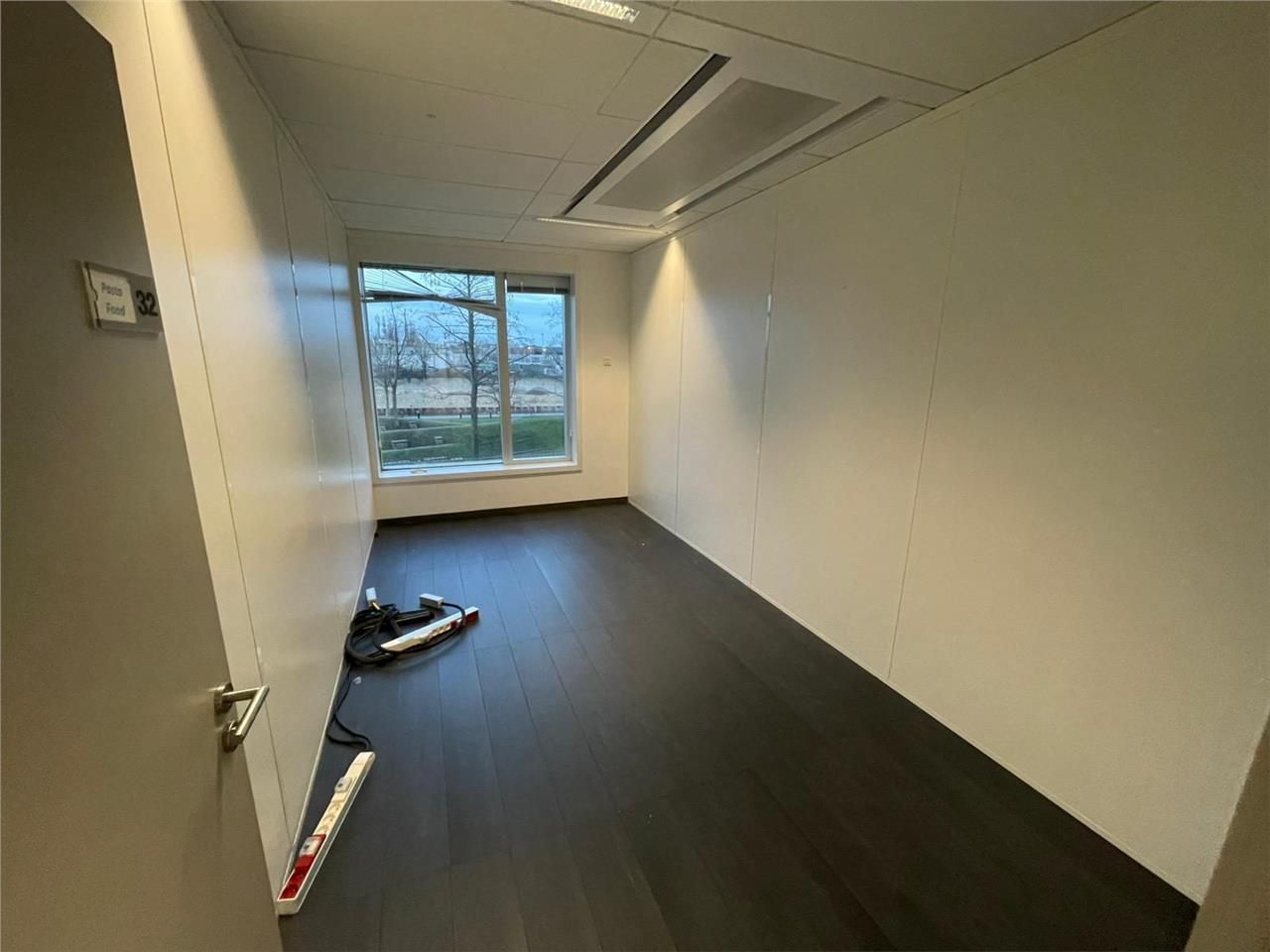 21 m² pour ce bureaux en location à Nanterre