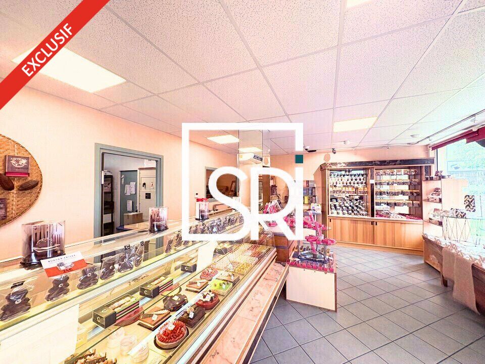 Location local commercial 635 m² non divisibles