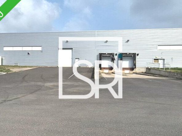 OPPORTUNITE - LOCATION ENTREPOT / LOCAUX D'ACTIVITÉ de 1 440 m² – ZI DES GRAVANCHES - 63100 CLERMONT-FERRAND