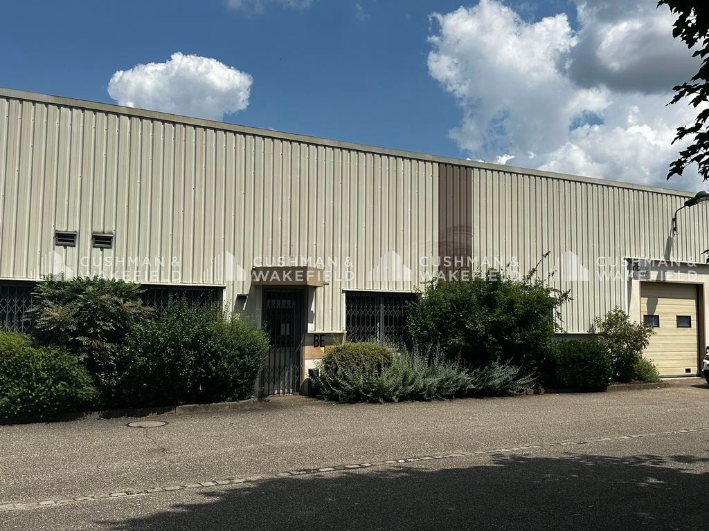 Location activités 320 m² non divisibles