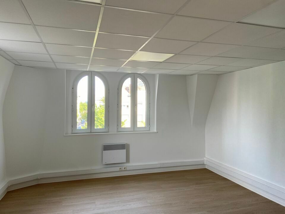 Location bureaux 140 m² non divisibles