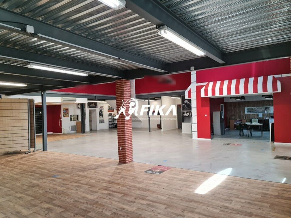 A VENDRE LOCAL D'ACTIVITÉ  1410 m² - (31330) GRENADE