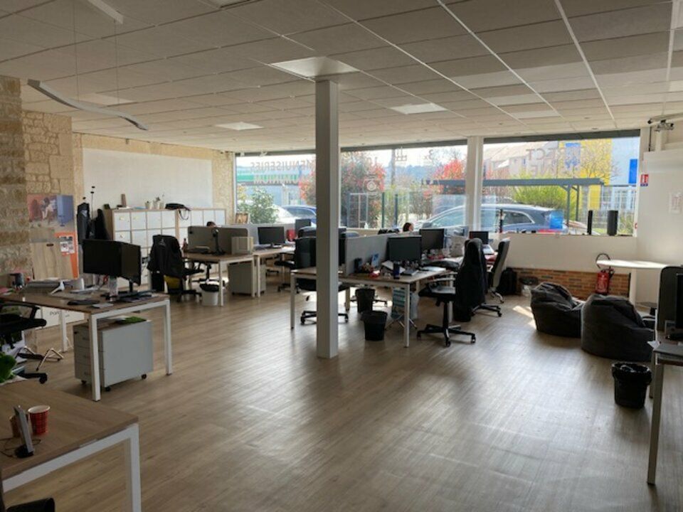 Bel ensemble récent sur ZAC.