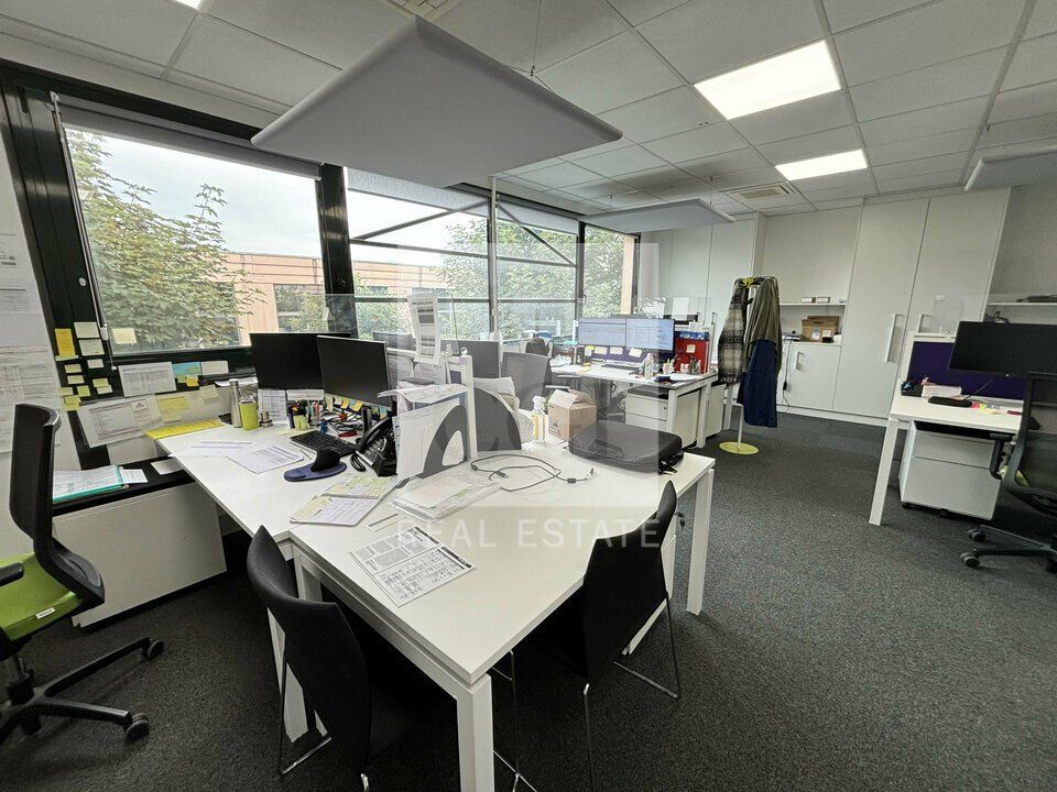 Location bureaux 239 m² non divisibles