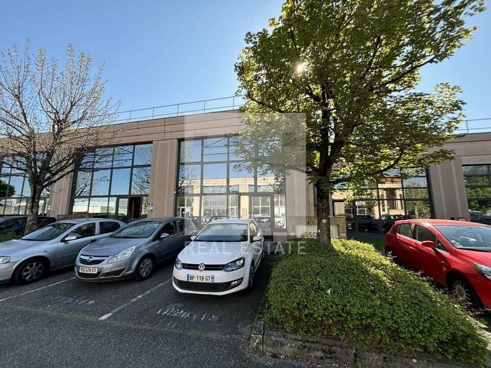 Vente bureaux 239 m² non divisibles