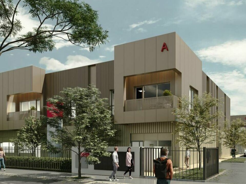 Vente local d''activites 5590 m² divisibles à partir de 344 m²