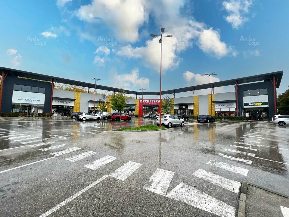 LOCAL COMMERCIAL - À LOUER - BEAUNE