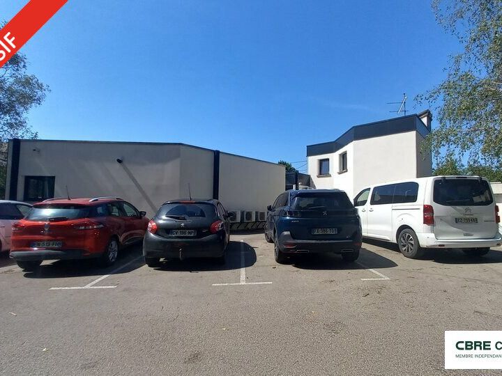 Bâtiment solo sur axe pénétrant centre ville 