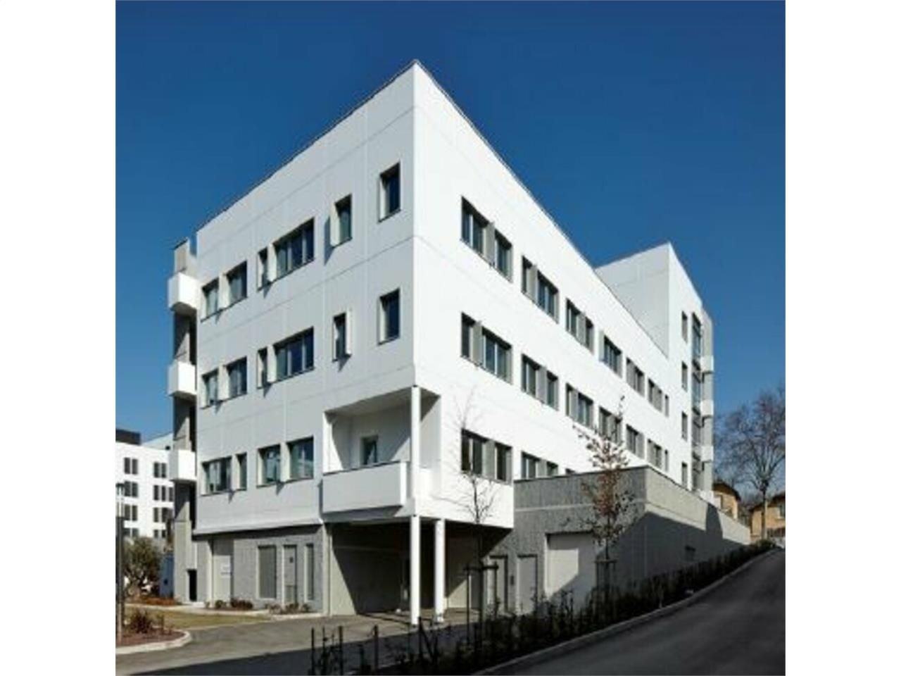 Location bureaux 3614.55 m² divisibles à partir de 591.6 m²